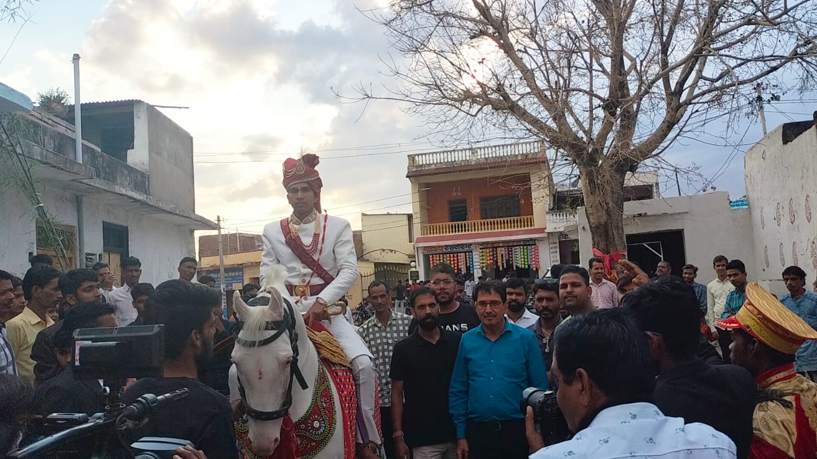 सामाजिक समरसता का परिचय दिया ब्राह्मणों का कलवाना ग्राम एवं संघ के स्वयंसेवक कार्यकर्ताओं ने