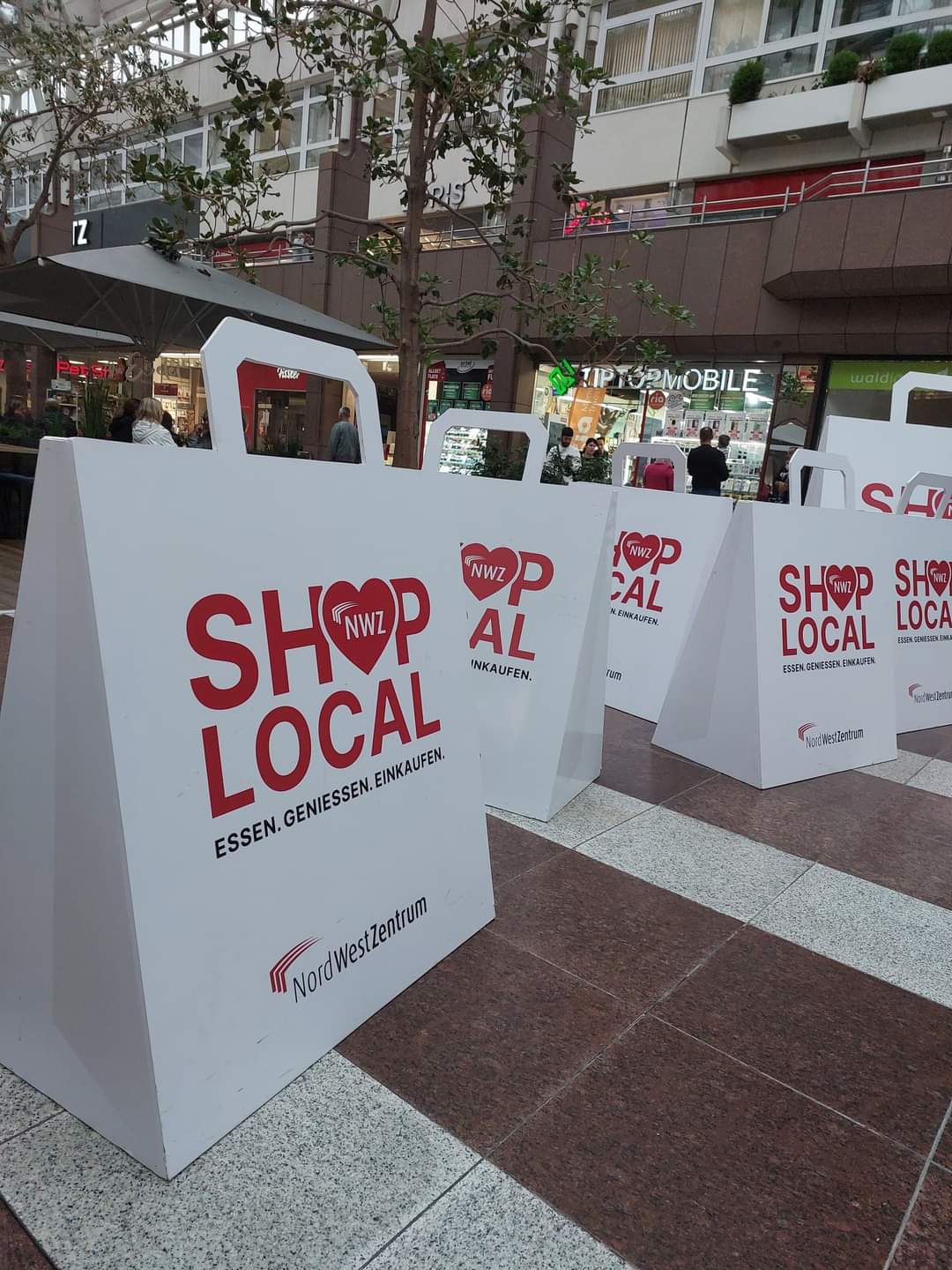 विदेशी ‘स्वदेशी’ – प्रशांत पोळ