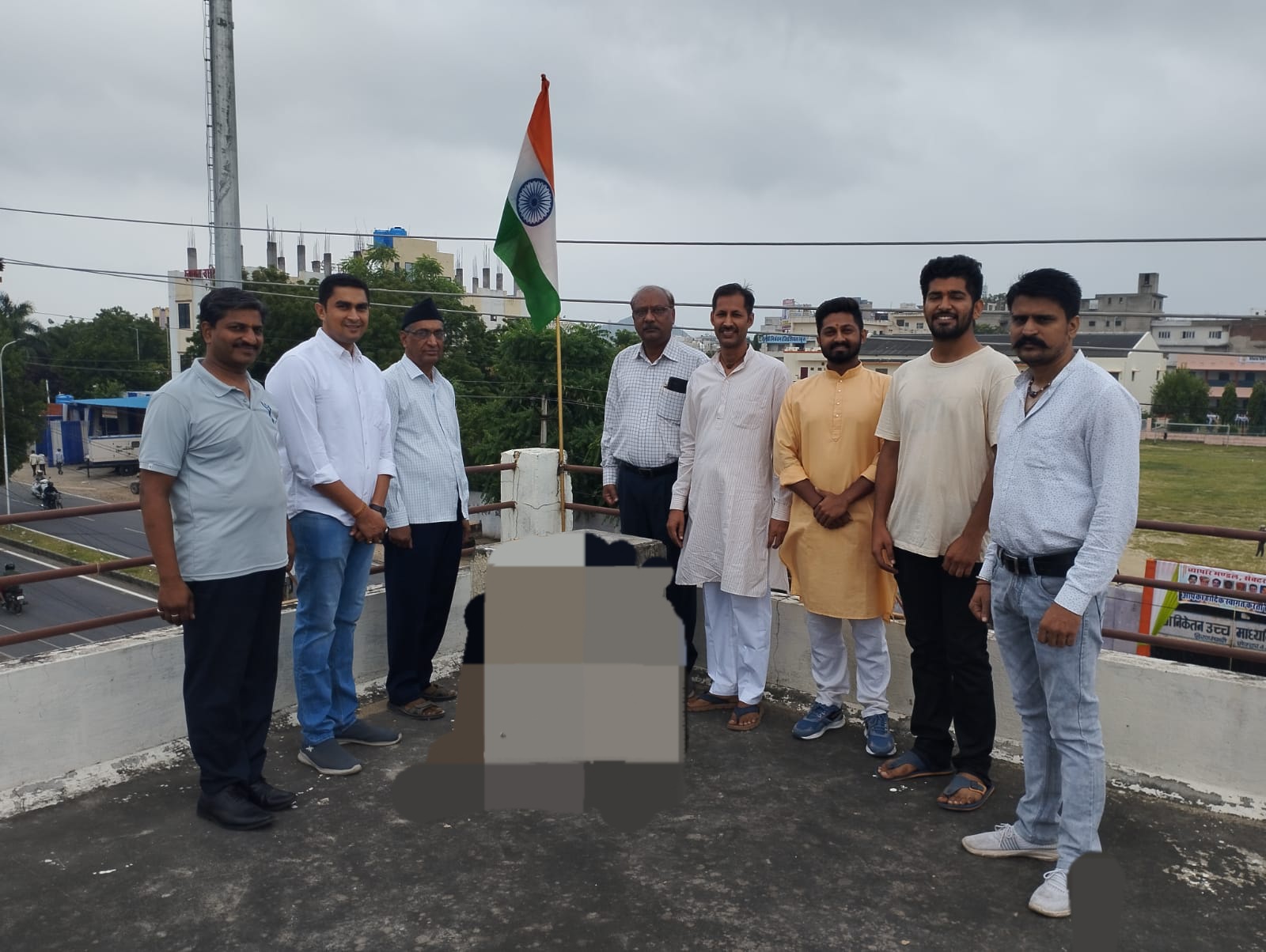 विश्व संवाद केंद्र में ध्वजारोहण कार्यक्रम संपन्न