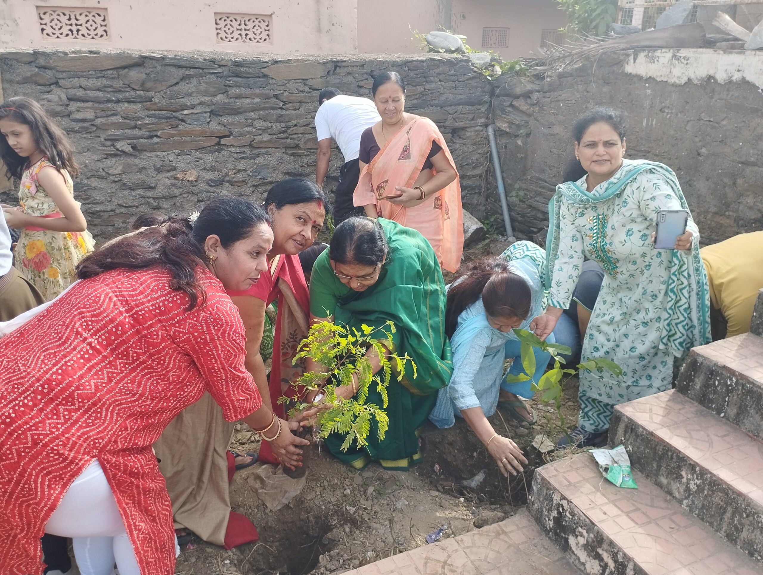 पर्यावरण का संरक्षण करना हमारा नैतिक कर्तव्य –  बामनिया