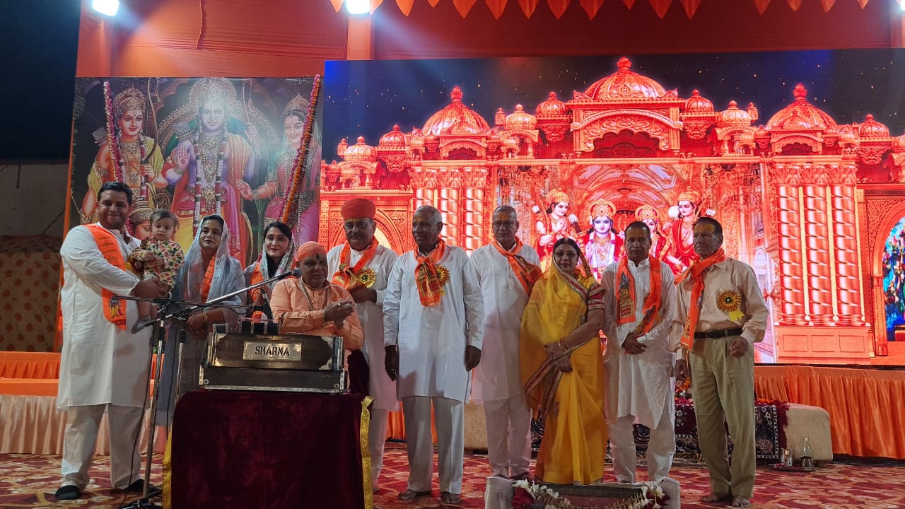 विश्व विख्यात अश्विन पाठक जी के स्वरमुख द्वारा 8680 वां सुंदरकांड पाठ,भक्ति भाव की गंगा