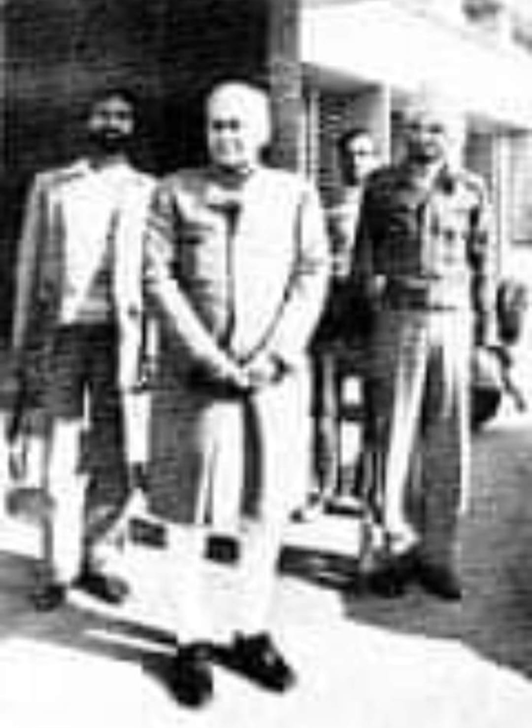 स्वतन्त्रता सेनानी पत्रकार वीरेन्द्र वीर “15 जनवरी/जन्म-तिथि”